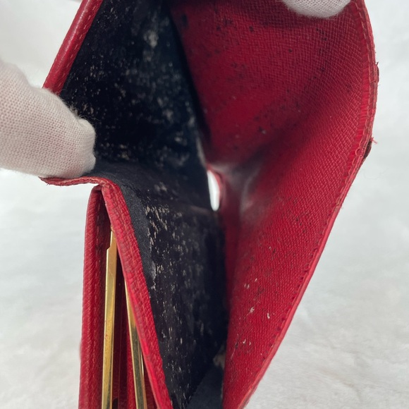 Louis Vuitton Vibrant Red Epi Kiss Lock Wallet - Picture 7 of 9